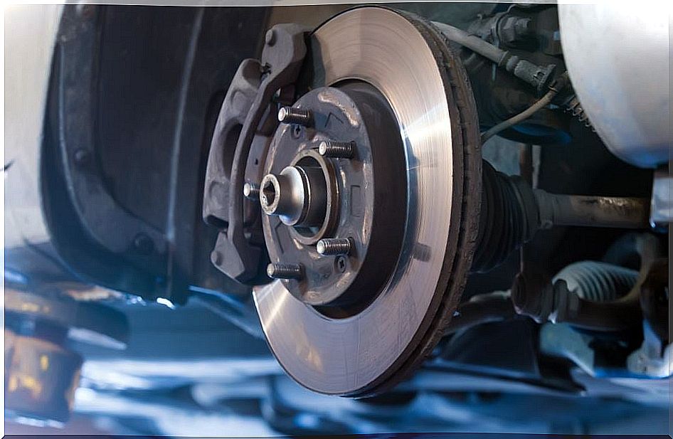 6 reasons why car brakes sound