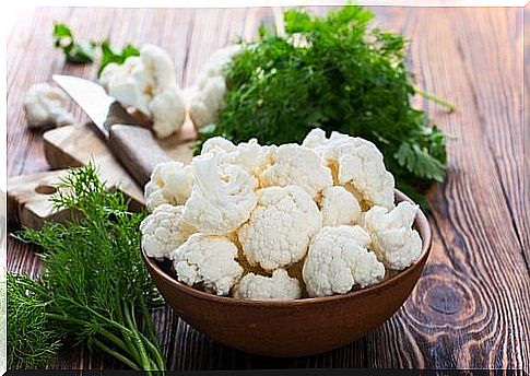 Foods that should not be eaten in the evening such as cauliflower