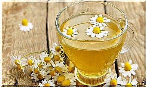 Chamomile included in natural remedies for canker sores