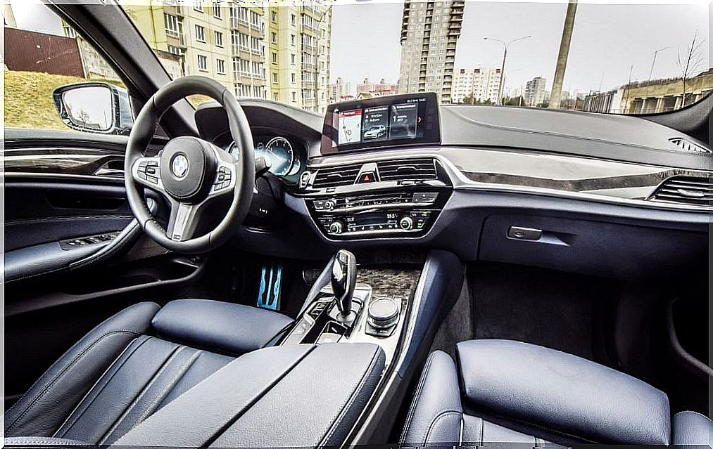 alt = "interior of the new BMW 5 Series"