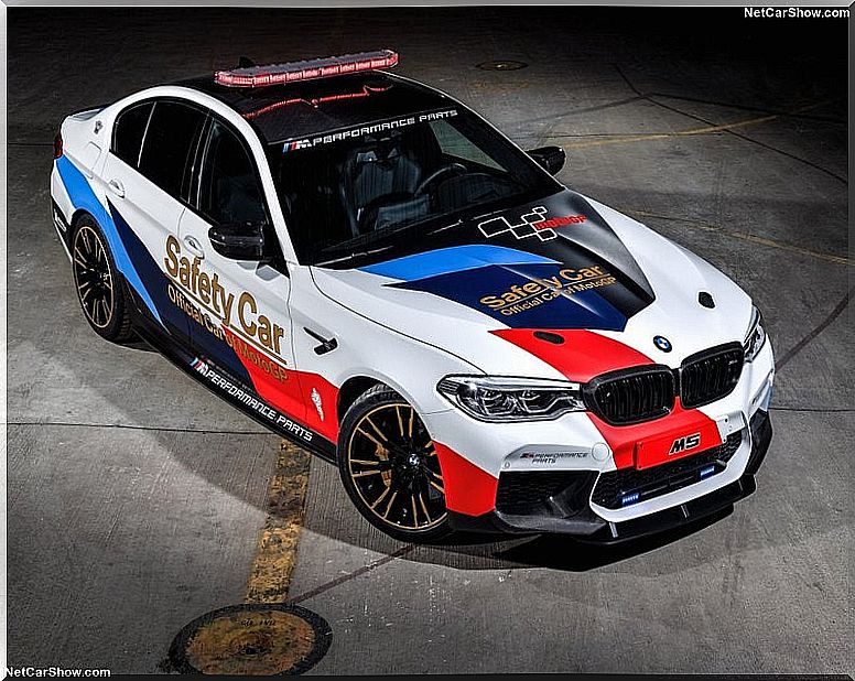 BMW M5 Safety Car, ready to put the MotoGP at bay