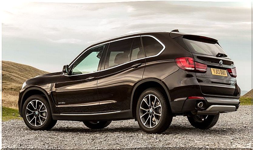 Current model of the BMW X5.