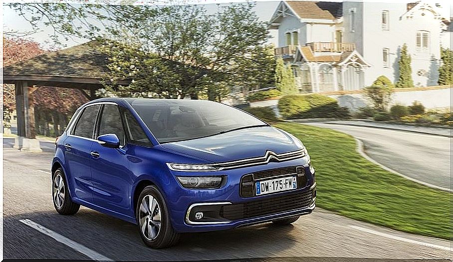 Citroën C4 Picasso, first class family car