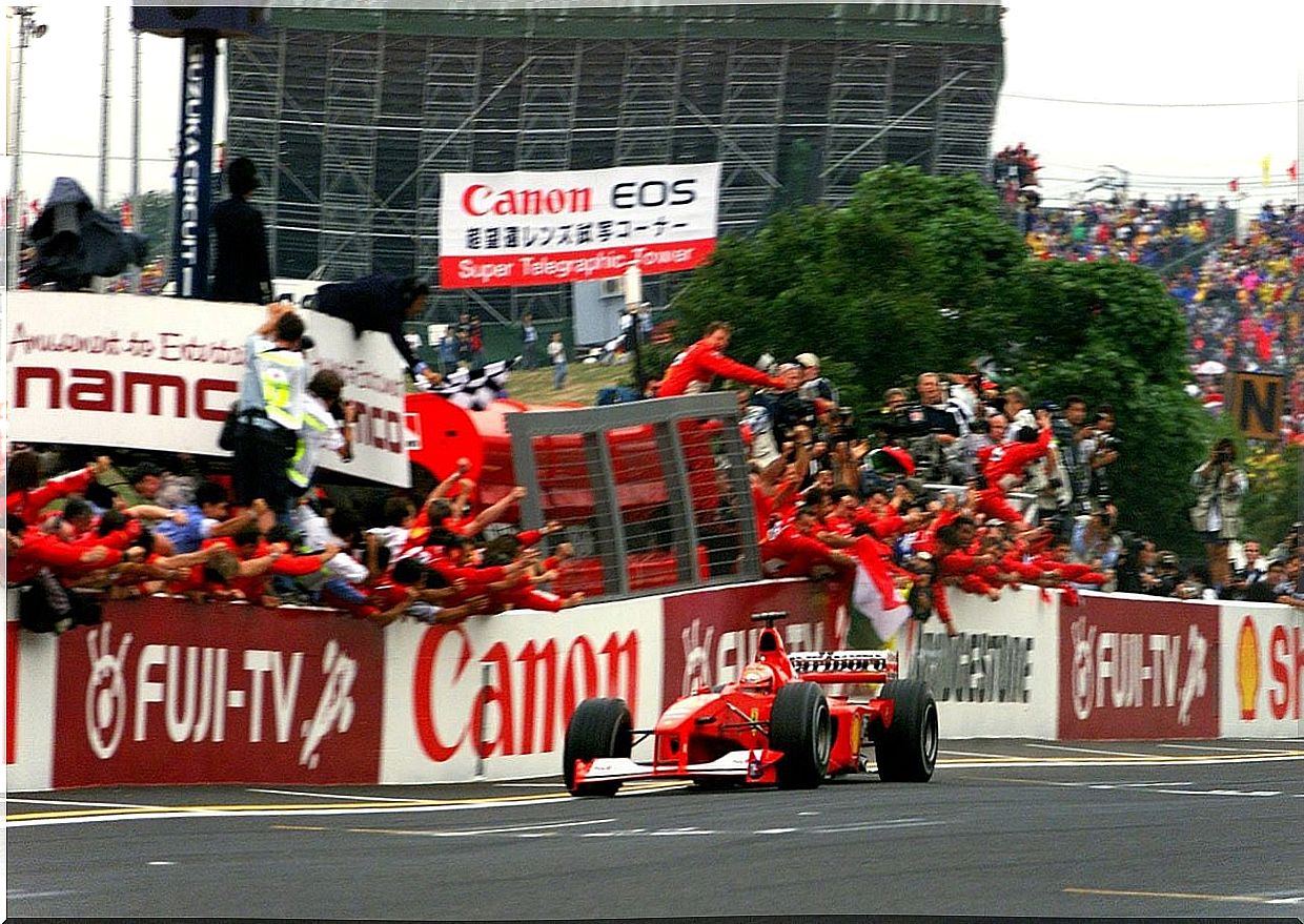 Formula 1: Ferrari F1-2000 photos