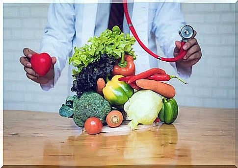 Doctor recommending a green Mediterranean diet