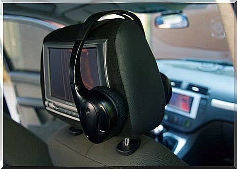 Multifunction displays for cars