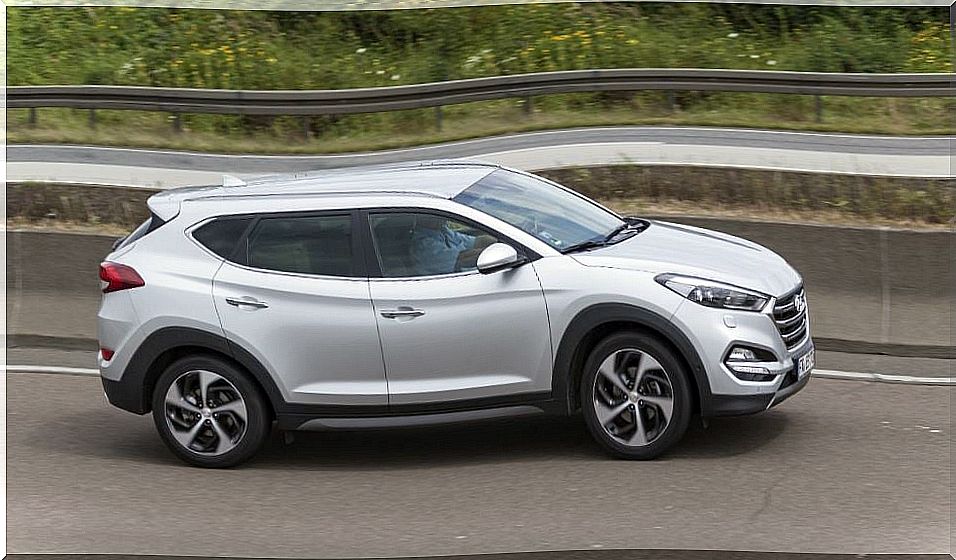 alt = "Robust and dynamic appearance of the Hyundai Tucson"