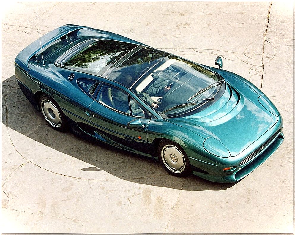 Classic Jaguar XJ220 sports car