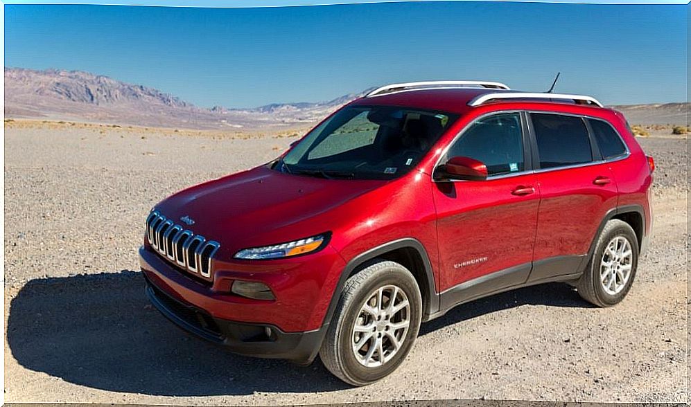 Jeep Cherokee - Front