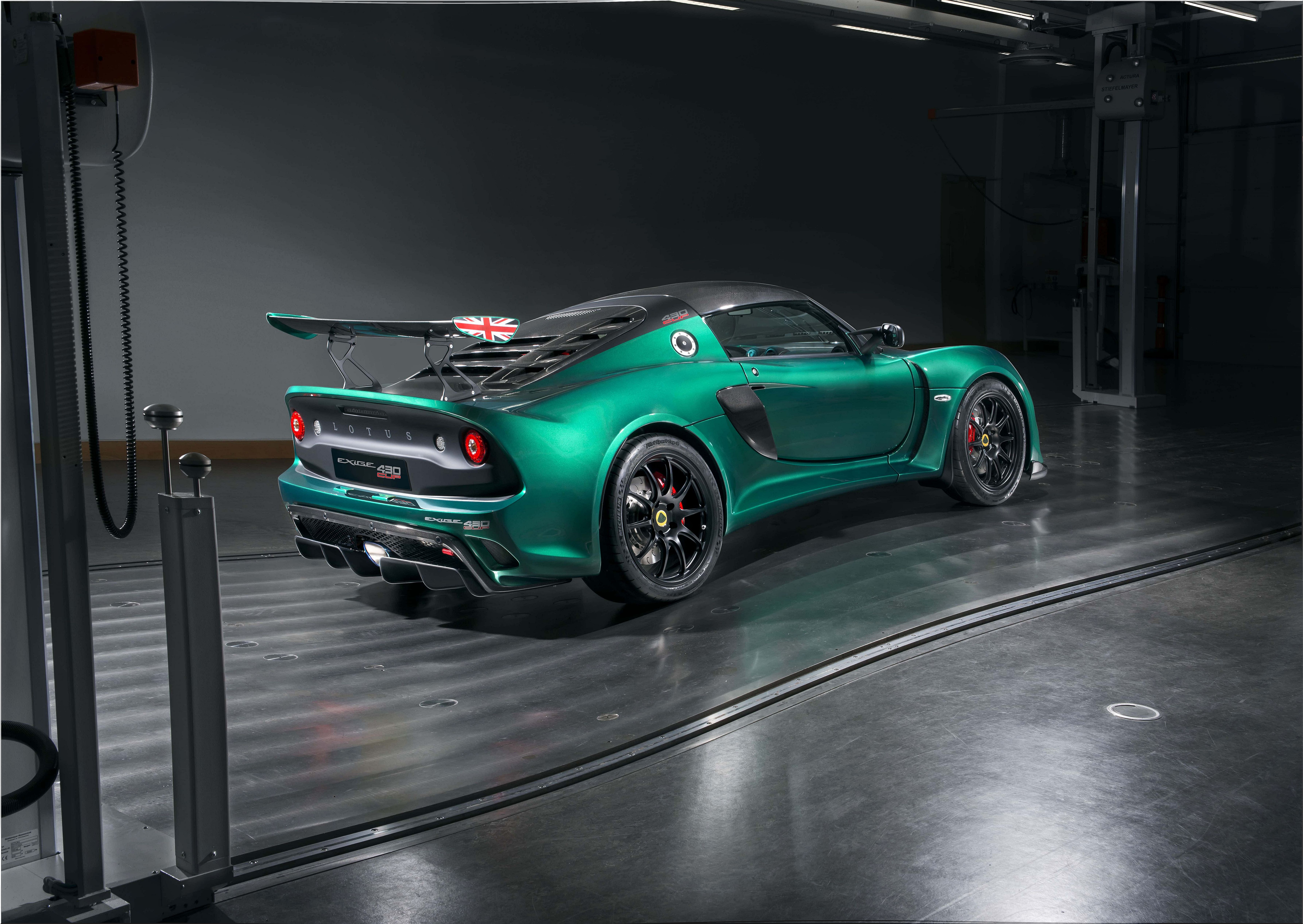 Lotus Exige Cup 430: rear