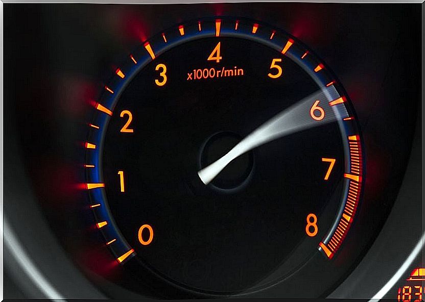 Tachometer.