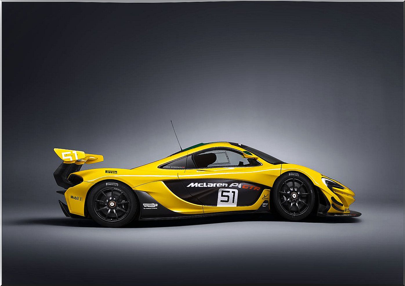 McLaren P1 GTR: lateral