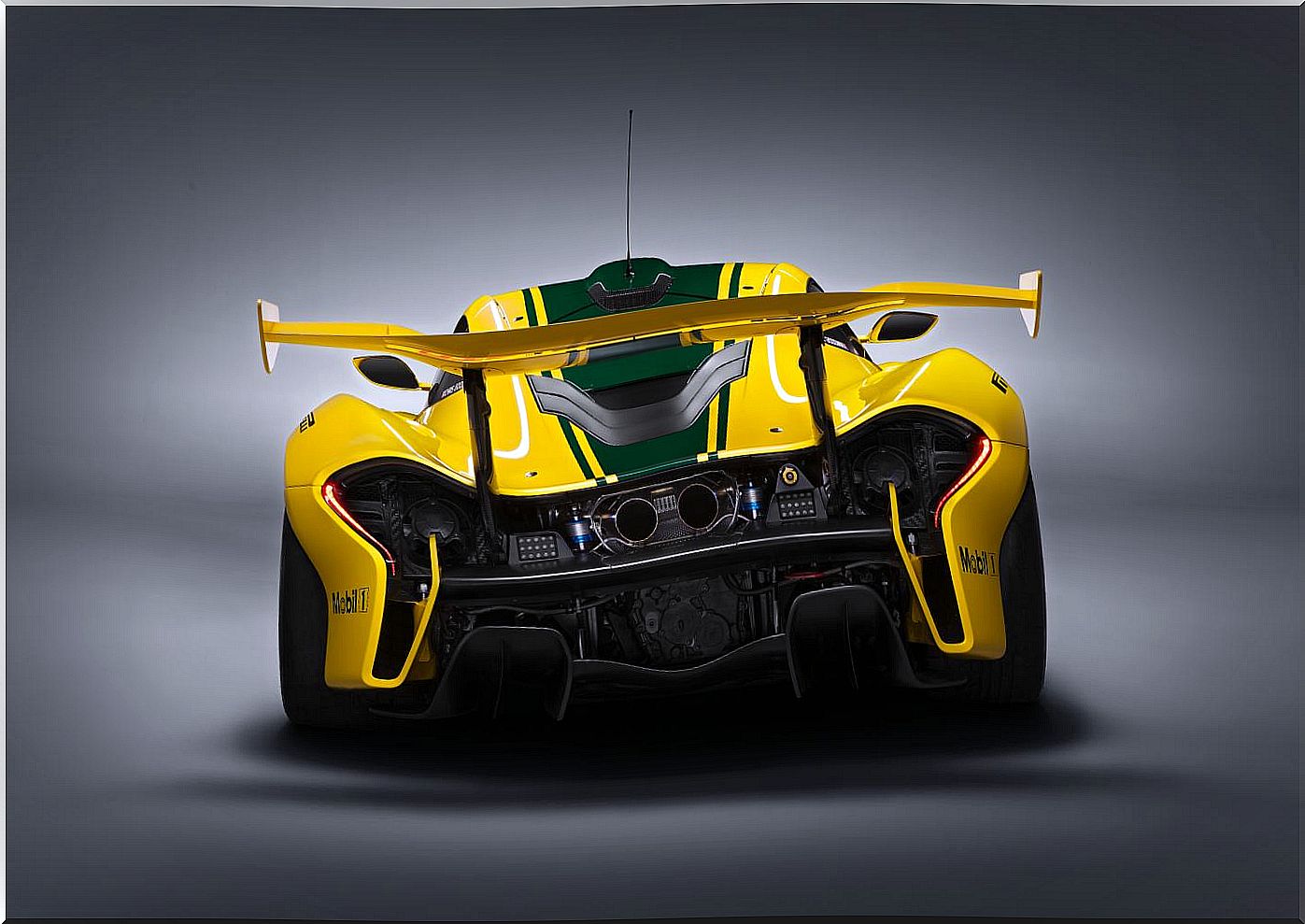 McLaren P1 GTR: rear