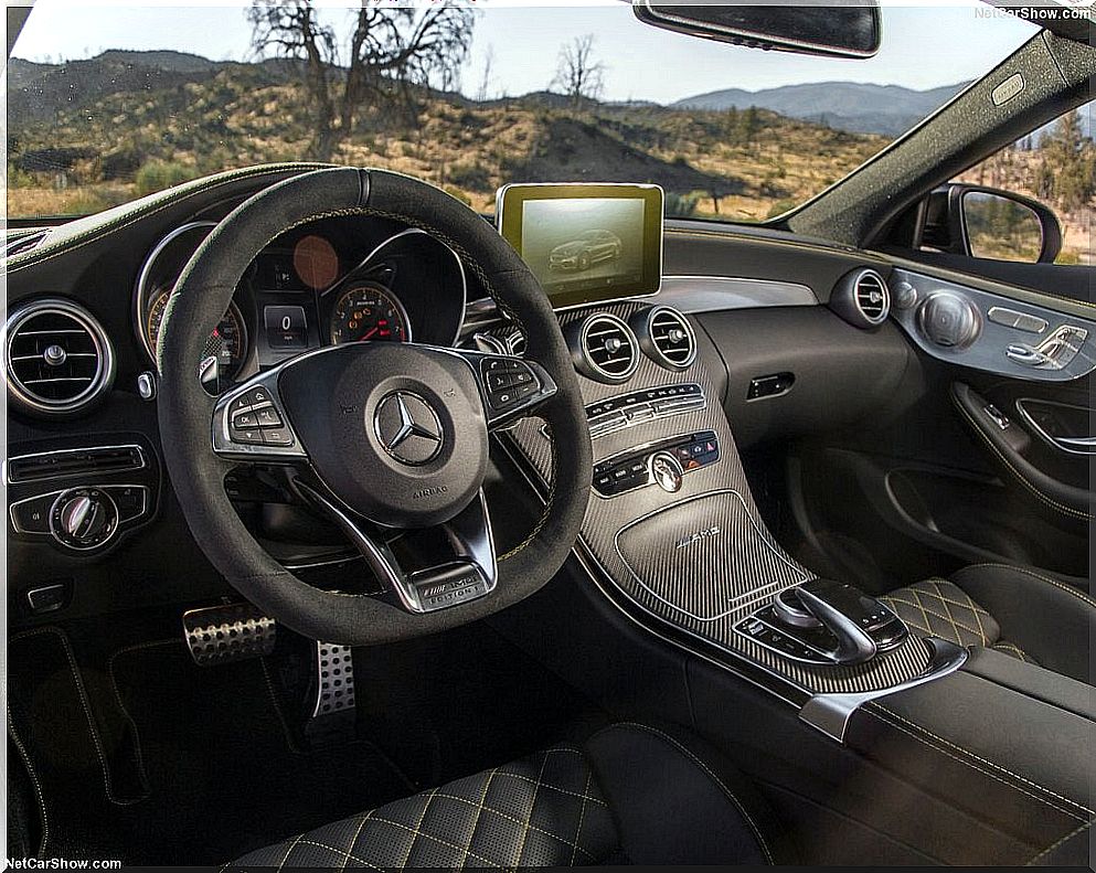 2017 Mercedes-AMG C63 Coupé Edition 1: interior