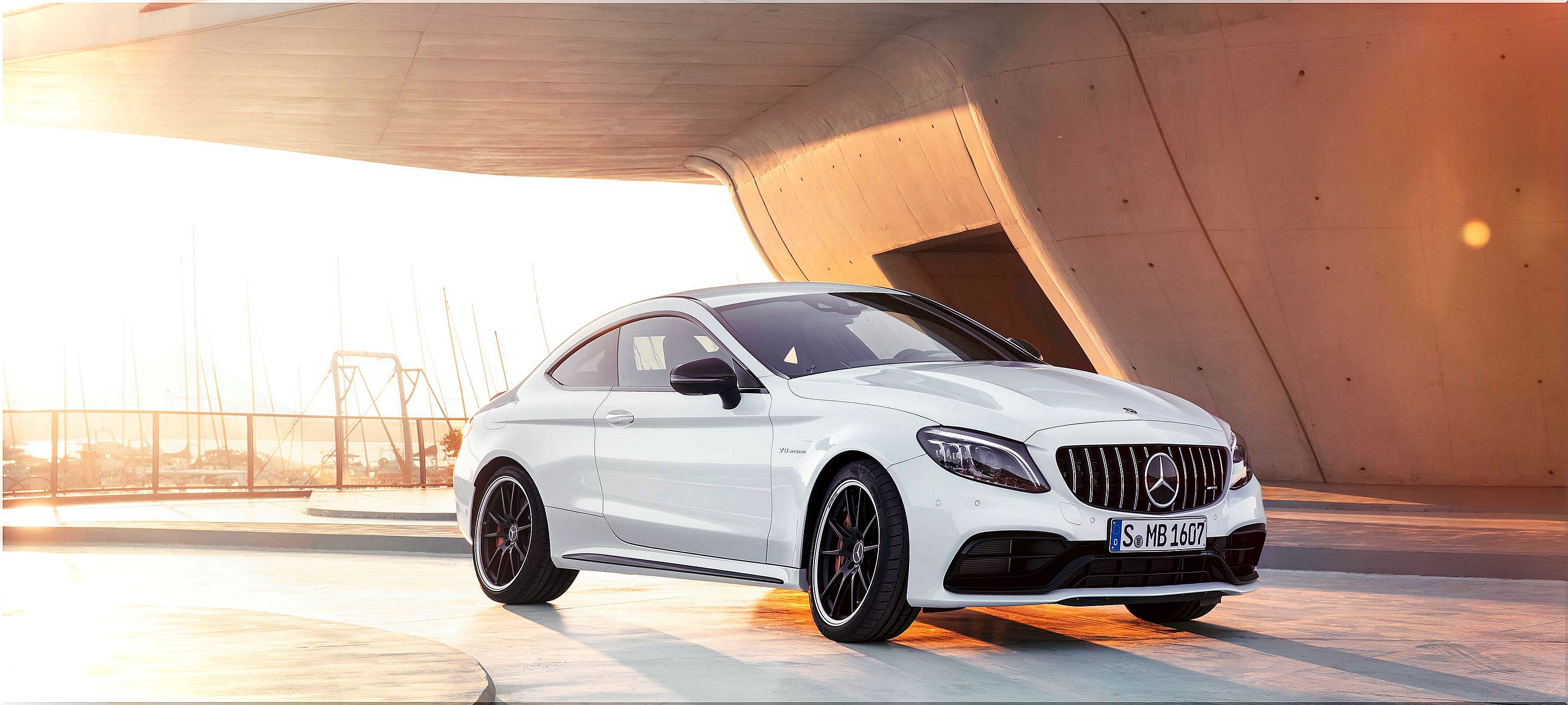 Mercedes-AMG C 63 2018, the most powerful version is also updated