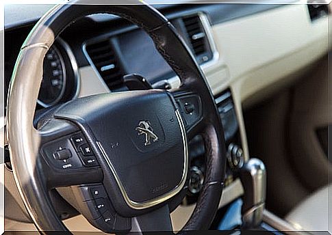 Peugeot 508 4 doors: interior