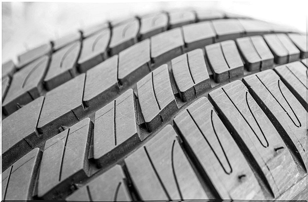 Tire Care Tips - Worn Tread