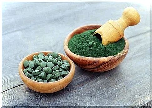 Remedies for pollen allergy with spirulina