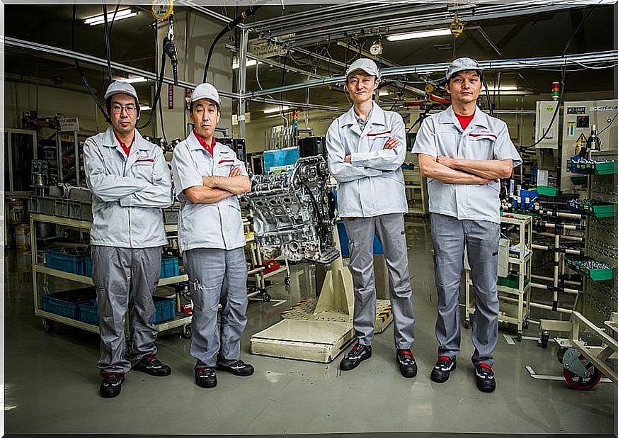 The Takumi, the artisans in charge of the heart of the Nissan GT-R