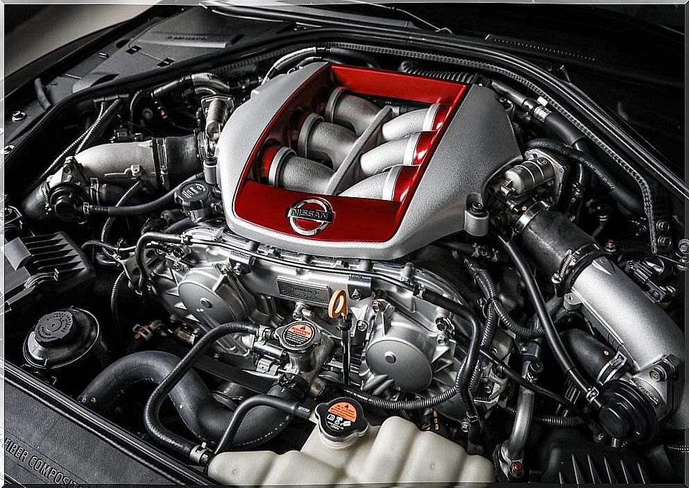 Nissan GT-R: engine