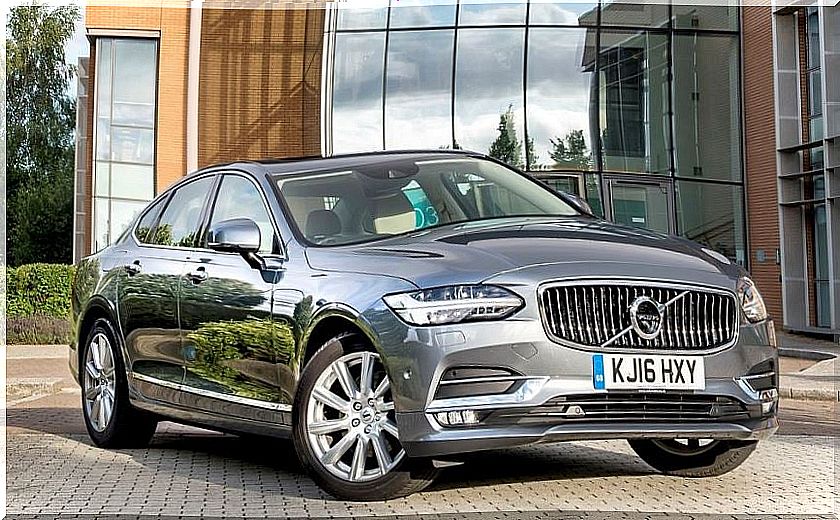 Volvo S90, the Swedish representative car